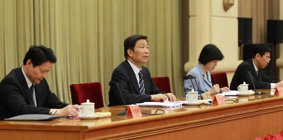 李源潮:创先争优活动要促进和保证中心任务完成