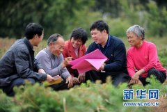 江西赣州开展“三送”活动转变干部作风