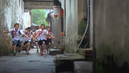 你我的新时代,全面小康一个都不能少