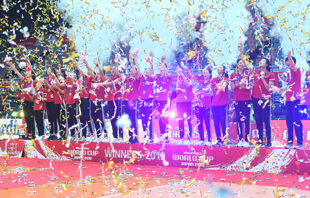 4、中国女排蝉联世界杯冠军